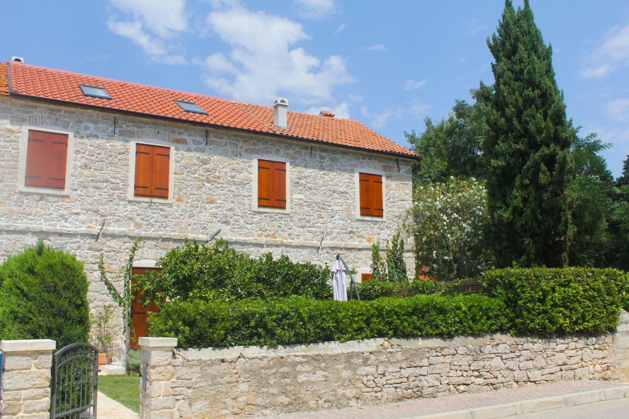 شقة Old House سفيتي فيليب ياكوف المظهر الخارجي الصورة